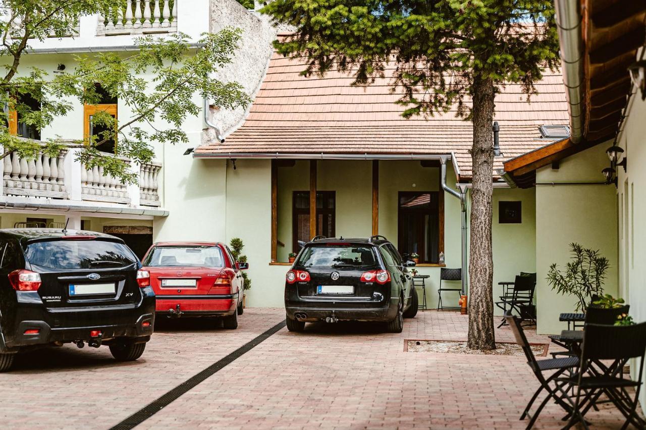 Aparthotel Sziklavendeghaz Veszprém Zewnętrze zdjęcie
